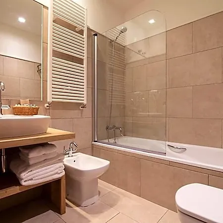 Hotel Eira